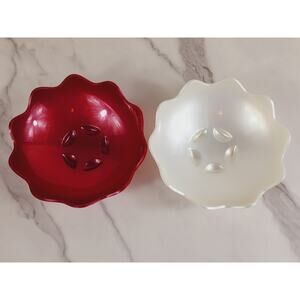 Tupperware Scalloped Shell Salad Bowl 6 3/4" Candy Dish #5443A White Red x2